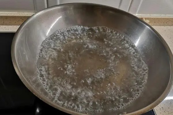 沸腾的反义词是什么