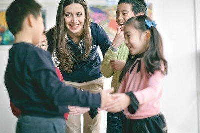 委员称学英语不如学音体美，家长们能接受这样的建议吗？