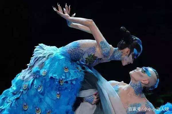 杨丽萍这么多年都没摘帽子,大家以为是装饰实则并不是,真相究竟是什么?