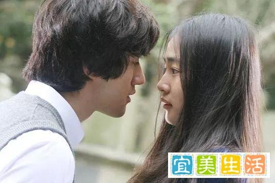 《岁月神偷》:一部被高估的“佳作”