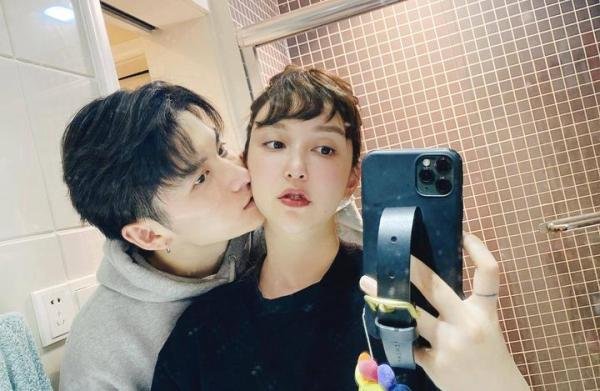 薛之谦前女友李雨桐大方认爱，男方颜值抗打，求锤得锤终迎结局？