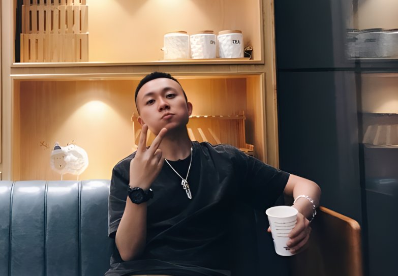篝火旁歌词