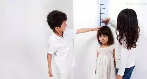 12岁的女孩已化妆6年,医生的结论让辣妈悔恨不已