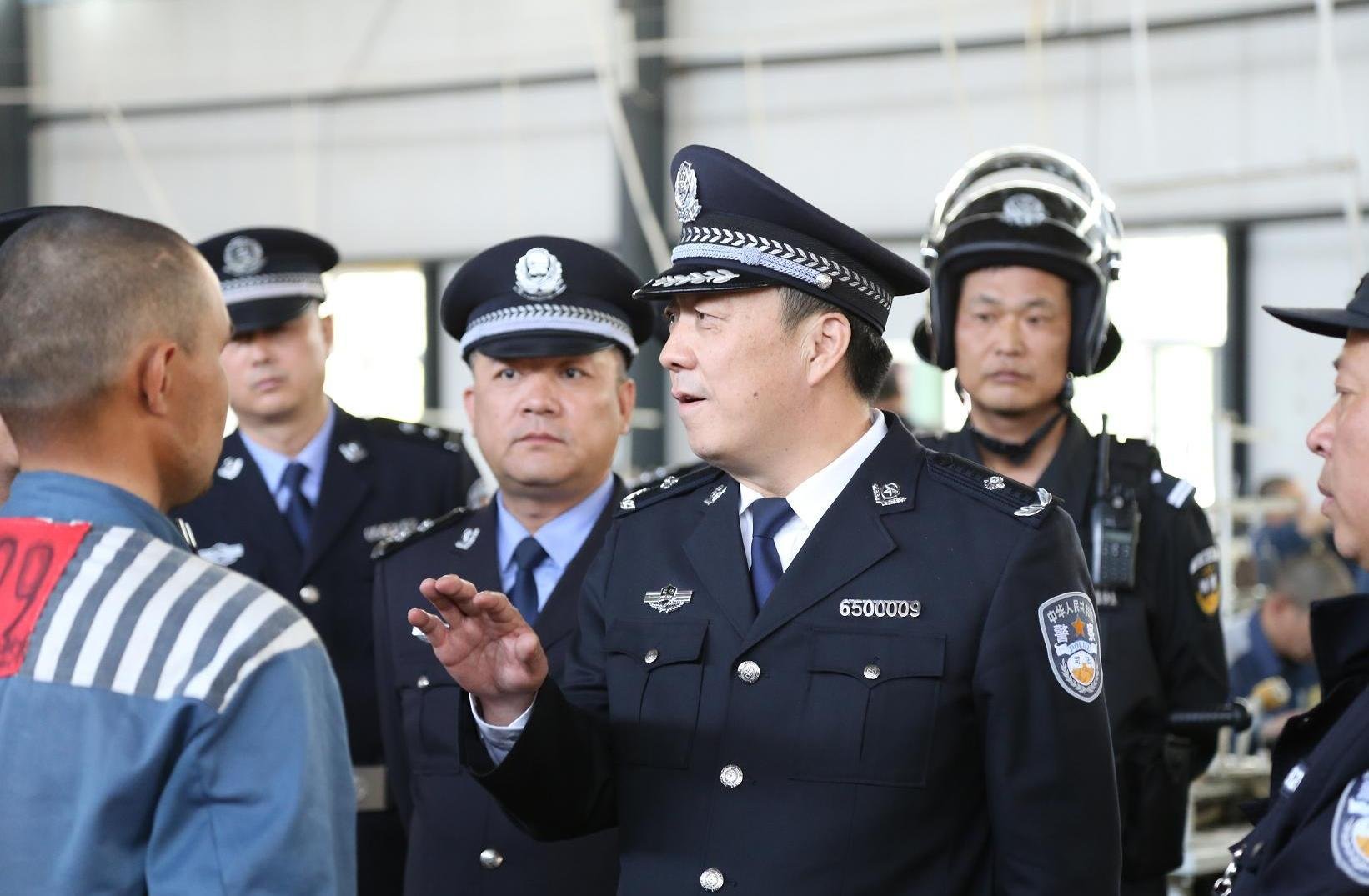 监狱在执行注射死刑前,为什么要给犯人手臂酒精消毒?