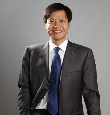 雷军称因为对标iPhone被人笑话，你如何看待他的回应？