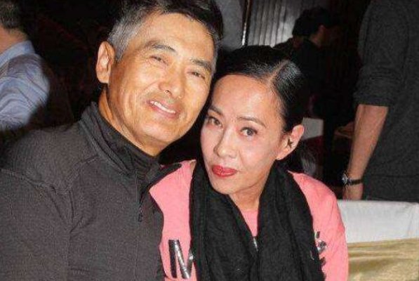 刘德华变女儿奴,惹得周润发吐槽,为何周润发至今膝下无子?