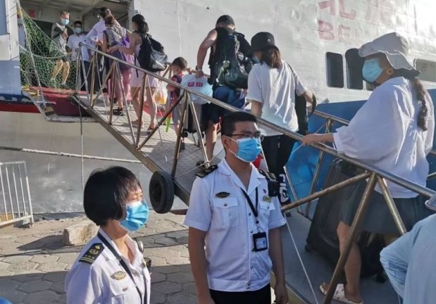 解封后第一次出游又被困,上海游客滞留在北海,他们的生活是否能得到保障?