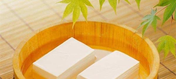 豆腐面膜的作用与功效