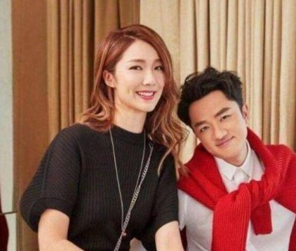 漂亮优秀的李亚男为什么会选择了其貌不扬的王祖蓝？