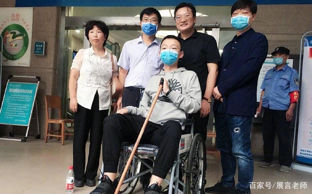 错换人生28年小伙生母撤诉，一番周折后为何最终选择撤诉？