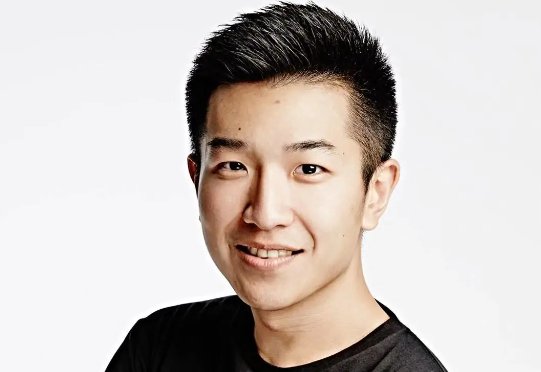 导演申奥的背景介绍