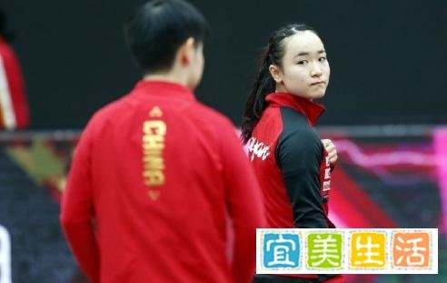 伊藤美诚一举动让球迷大呼意外，以前怕被研究，现在坦诚相对