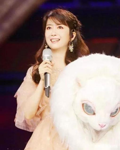 90年代一张专拿100万，受噩耗打击险些出家，当年孟庭苇离婚有何内幕?