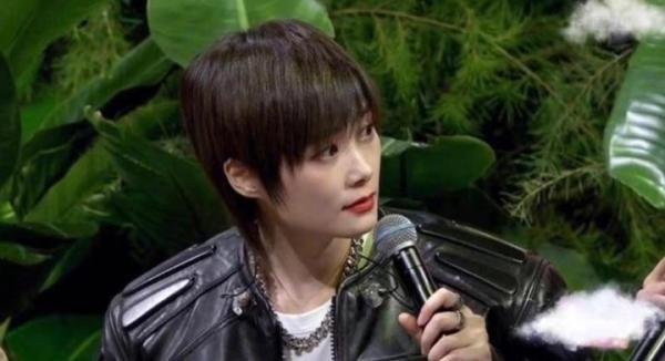 李宇春被问认不认识周笔畅 也不怪李宇春露出疑惑的表情