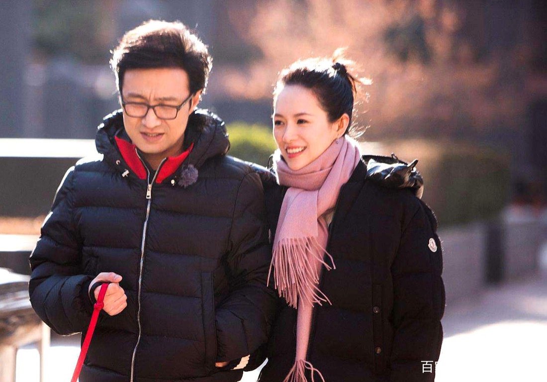 章子怡隐藏的太深,汪峰带女儿去做亲子鉴定,究竟发生了什么?