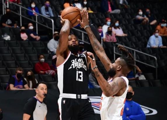 NBA 尼克斯VS快船 玫瑰永不凋零,独砍25分率领尼克斯掀翻快船