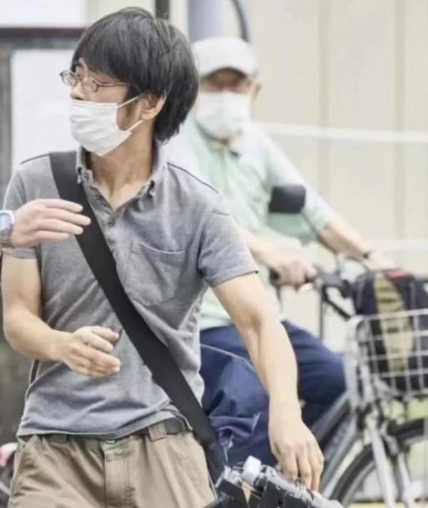 枪杀安倍嫌犯最新供述:原计划室内开枪