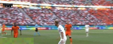 欧洲杯1/8决赛 德里赫特红牌 霍勒斯造两球 捷克2-0荷兰 进8强