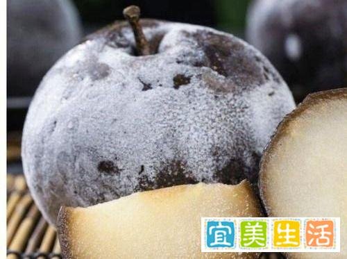 拔丝冻梨上桌，东北人也懵了。揭秘东北新宠：餐桌上冰与火之谜！