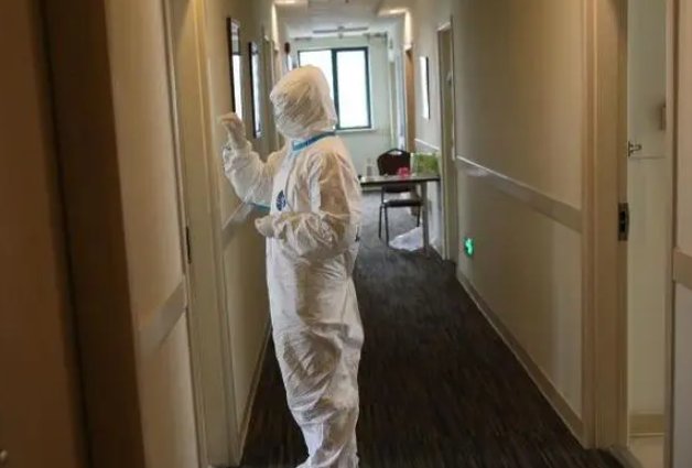 上海无症状感染者自述隔离点生活让人感慨万分，如何才能打赢这场“战役”？