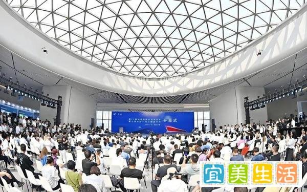 第22届长春国际汽车博览会在长春东北亚国际博览中心举行