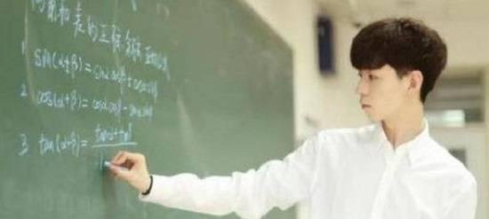 温冬，你们口中别人家的老师，网红数学老师温冬