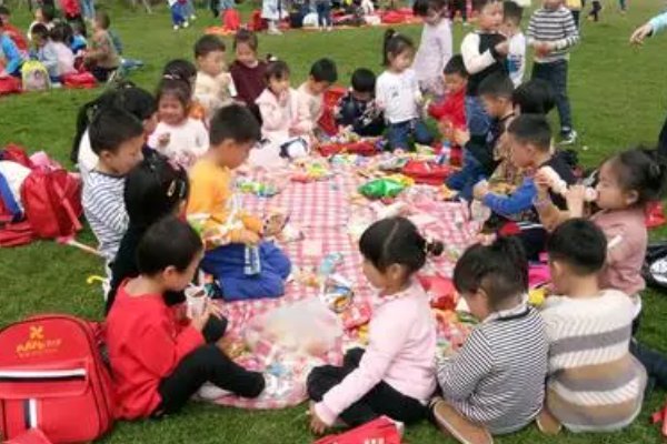 幼儿园春游有哪些好玩的游戏？