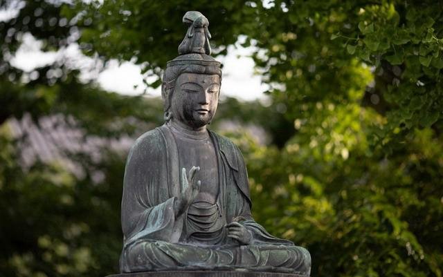 年轻人不要随便算命，否则会给自己惹来很多麻烦