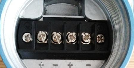压力变送器如何接线？