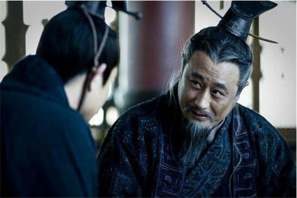 为什么李斯会选择背叛秦始皇？