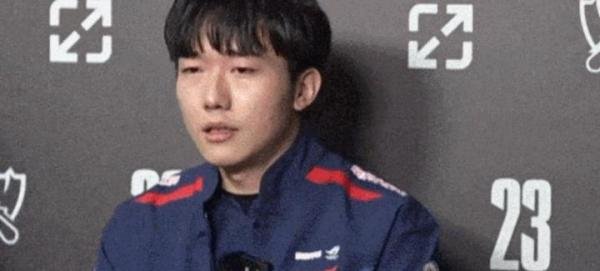 JDG不敌T1止步四强，教练红米引咎辞职：选手没发挥好