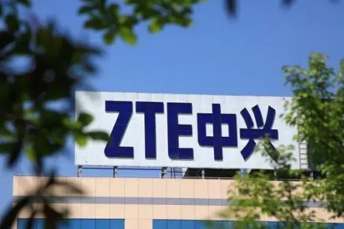 中芯国际75岁老副董辞职是真的吗？