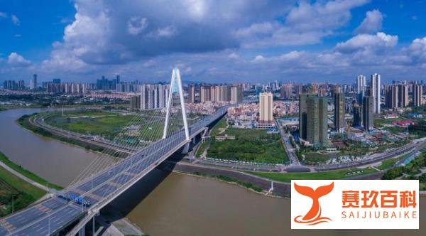 人口增长第一地级市,GDP超过1万亿,拥有9个世界第一!
