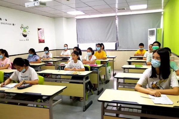 四年级上册语文第一课组词
