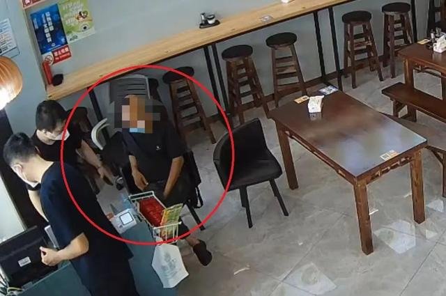 惊呆了！上海一面馆现23万元现金交易，这背后到底是一个怎样的犯罪团伙？