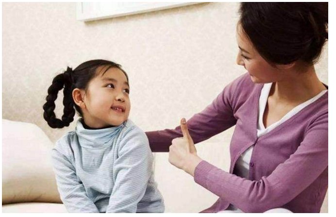 9秒揍儿子8拳是教育的缺失还是另有隐情?