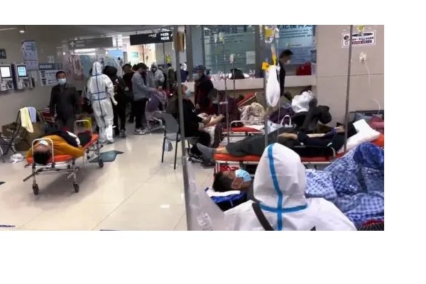 上海仁济医院急诊病患爆满，究竟是什么导致了医疗挤兑？