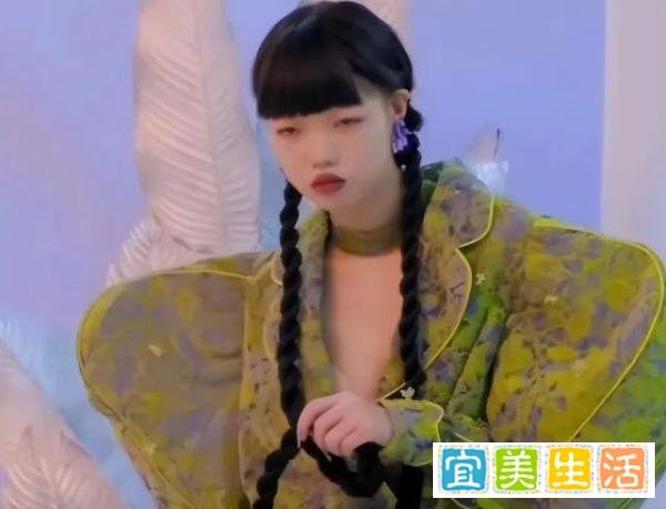 “眯眯眼”重出江湖,清华美院毕业设计遭吐槽,却被回怼不懂审美