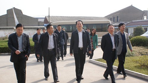潘早云的人物履历