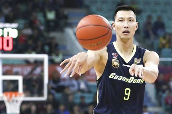 易建联第一次参加CBA全明星扣篮大赛，是哪一年？
