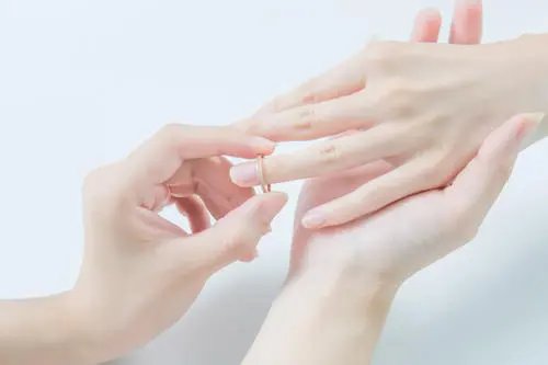 写诗农妇韩仕梅准备离婚，她为什么会离婚？