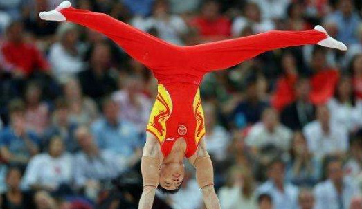 中国体操队抵达日本，为何刚出现就让众人大跌眼镜呢？