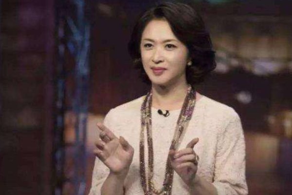 金星再次发文喊话江苏卫视，她们之间都有什么恩怨？