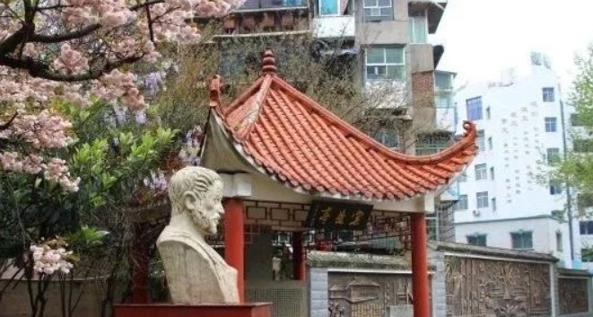 贵阳十中和五中哪个好？