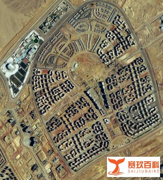 筹备六年,埃及开始“迁都”:新城建在沙漠中,地标建筑由中企承建