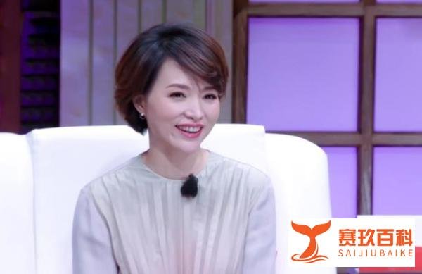46岁的董卿，身材碾压当红小花，坦言：生活中无时无刻不在减肥