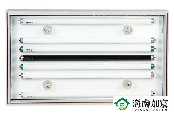什么是三基色灯？对色灯箱中哪种光源使用的是三基色灯？