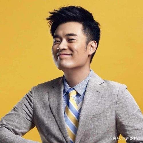 陈赫赢了!将王思聪吃热狗做成衣服卖。反响怎样呢?