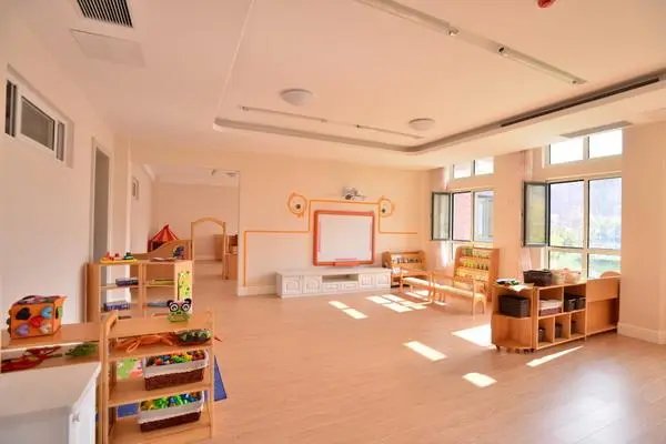 幼儿园火爆招生的句子简短
