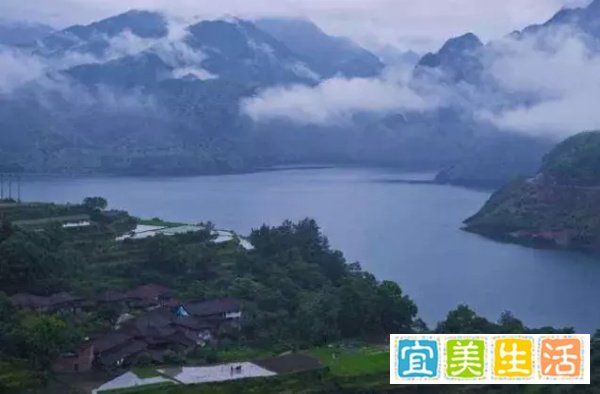我国人均存款第一县，有一半以上华侨，网友：就是住不起